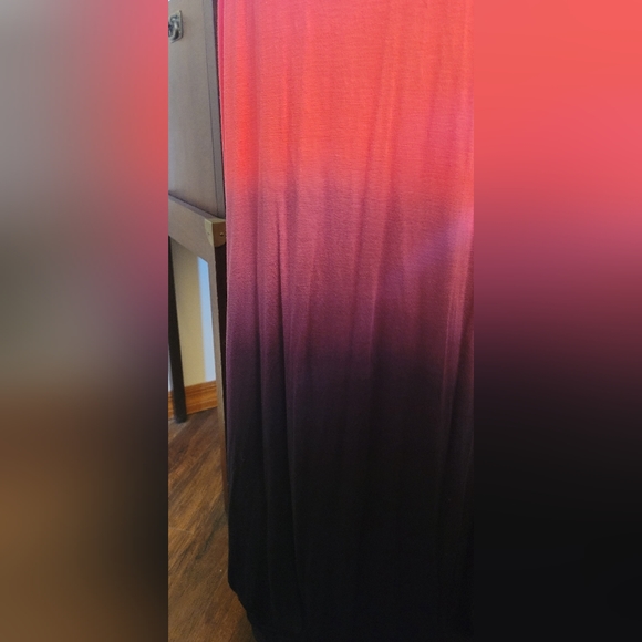 INC International Concepts ||  Deep-V Raspberry Ombre Maxi - Women's Size M - Picture 3 of 10
